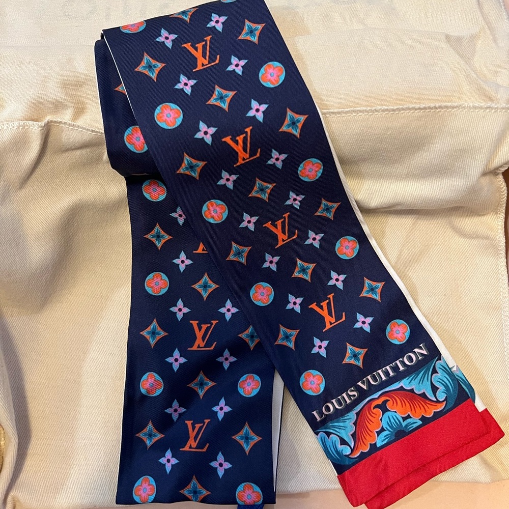 Louis Vuitton Lettre à Louis Silk Bandeau - NWOT M73853